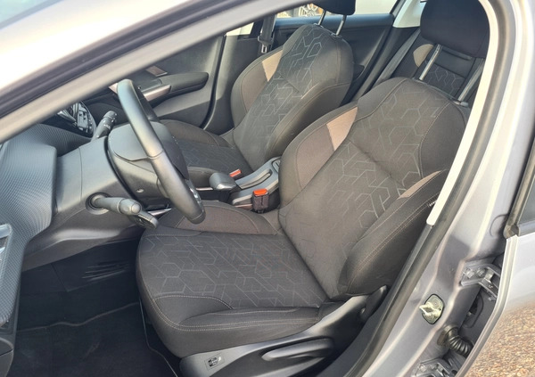Peugeot 2008 cena 38700 przebieg: 42000, rok produkcji 2015 z Złocieniec małe 326